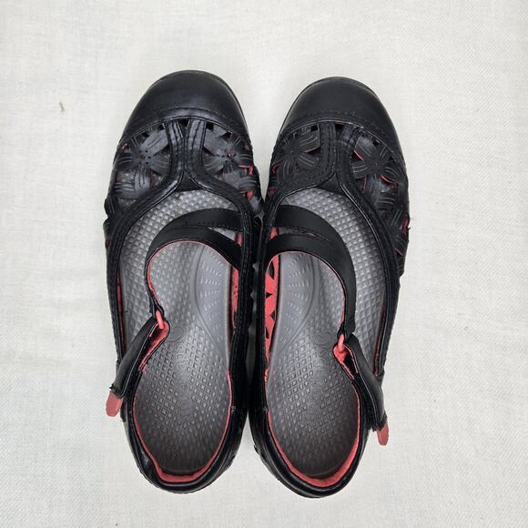 Baretraps Women's Black Ferra Flower Lasercut Comfort Flats Size 7M - Picture 7 of 11